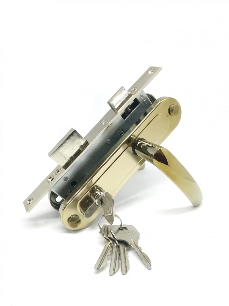 Фото Замок врезной цилиндровый с защёлкой в комплекте с ручкой ЗВ7-70.4-02 (золото лак), 5 кл.